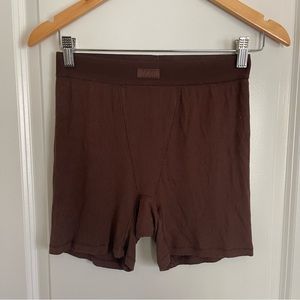 SKIMS BOYSHORT - Cocoa Brown